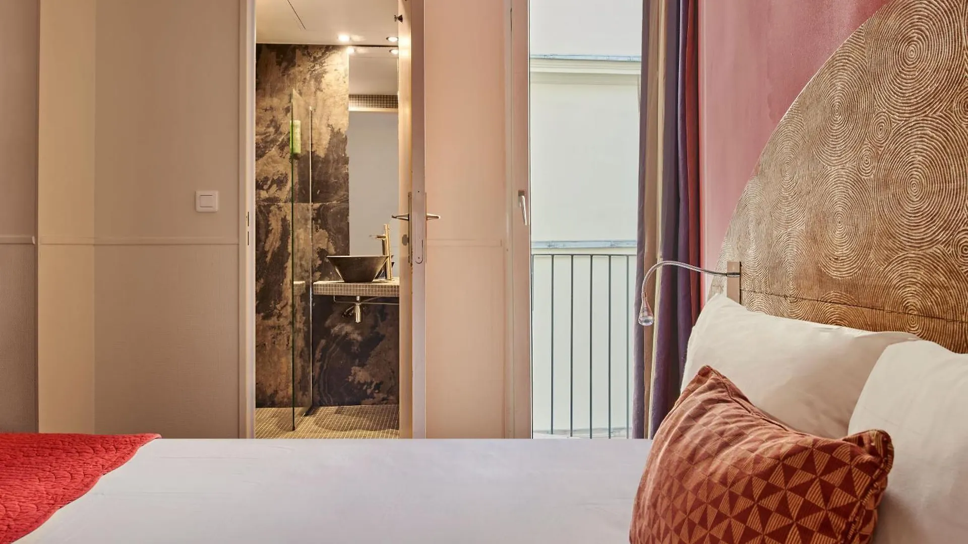 פריז Hotel Moulin Plaza By Happyculture