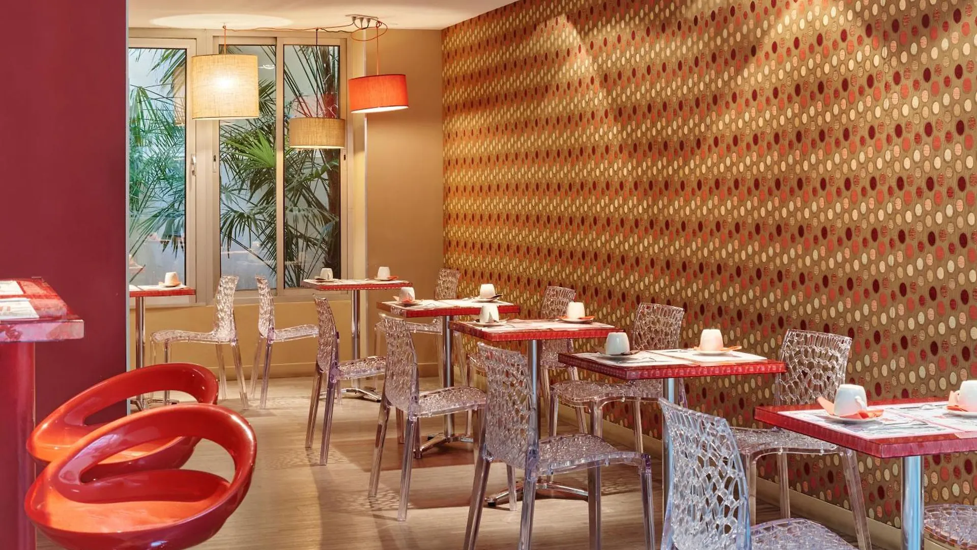 פריז Hotel Moulin Plaza By Happyculture