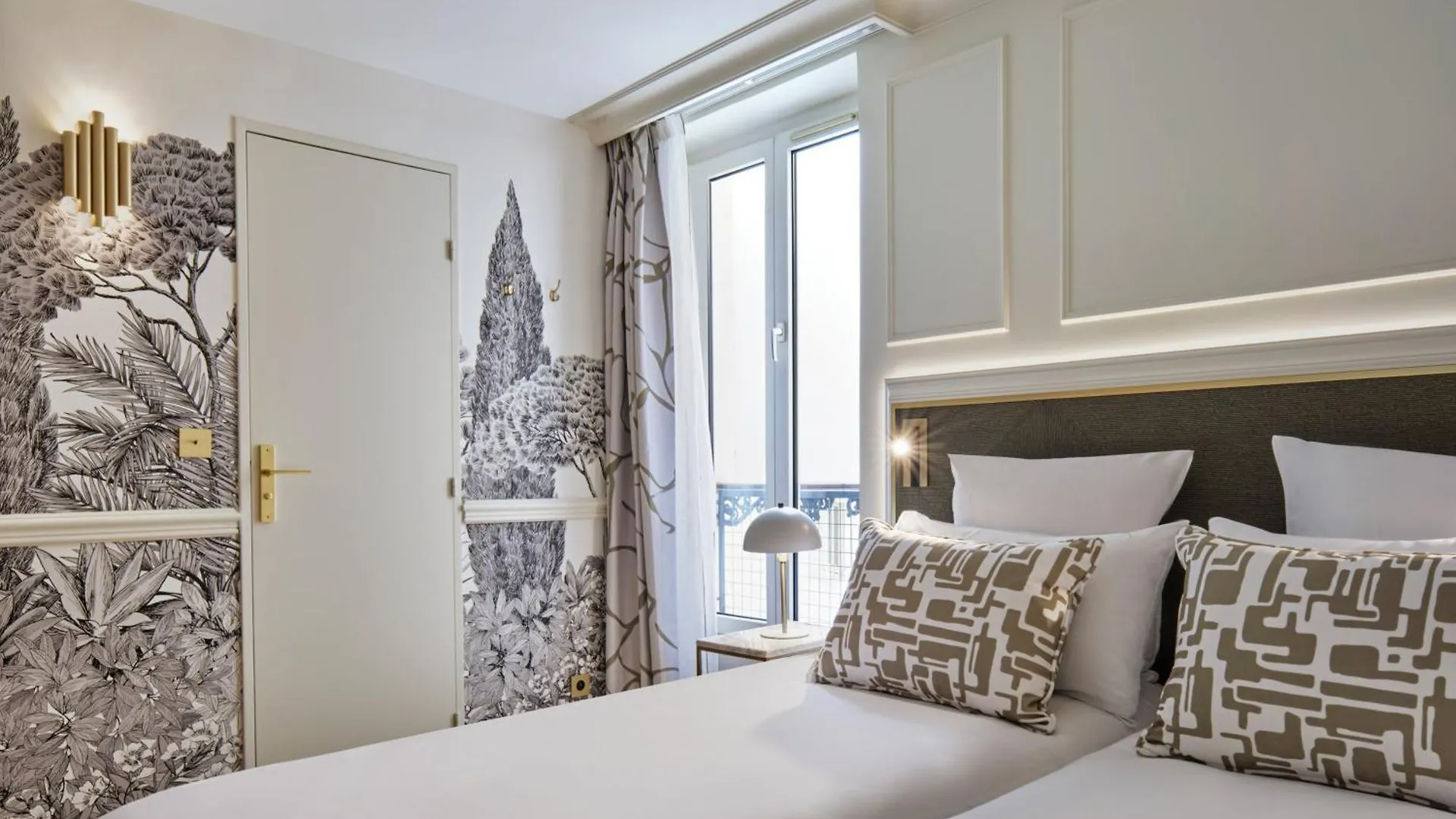 פריז Hotel Moulin Plaza By Happyculture