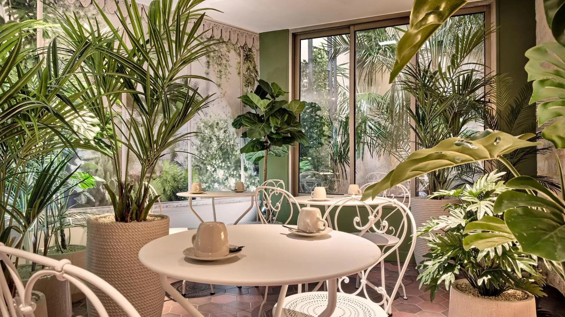 פריז Hotel Moulin Plaza By Happyculture